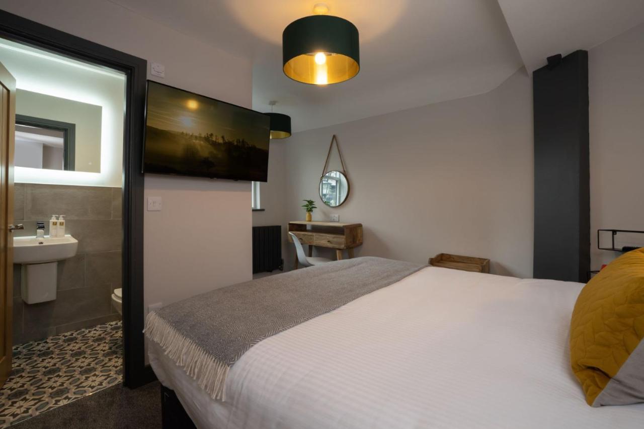 Spacious - Contemporary 2Br Apartment - Central Ambleside - Parking エクステリア 写真
